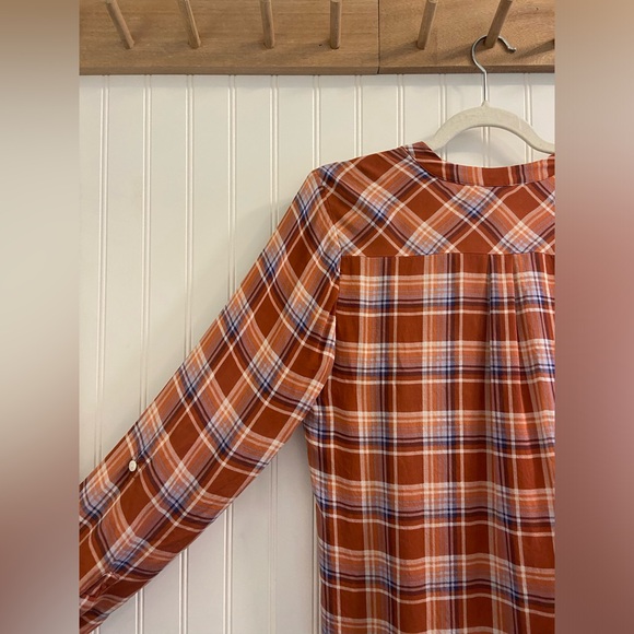 Joie Silk Burnt Orange Plaid V Neck Collarless Blouse Button Cuff Long Sleeve S - Picture 7 of 10